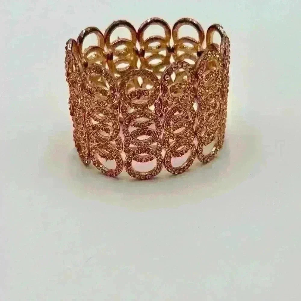 NWT Rose Rhinestone stretch cuff